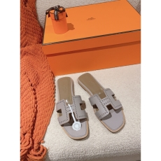 Hermes Slippers